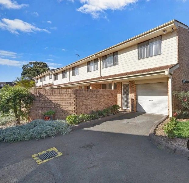 25/221 Old Kent Rd, Greenacre, NSW 2190