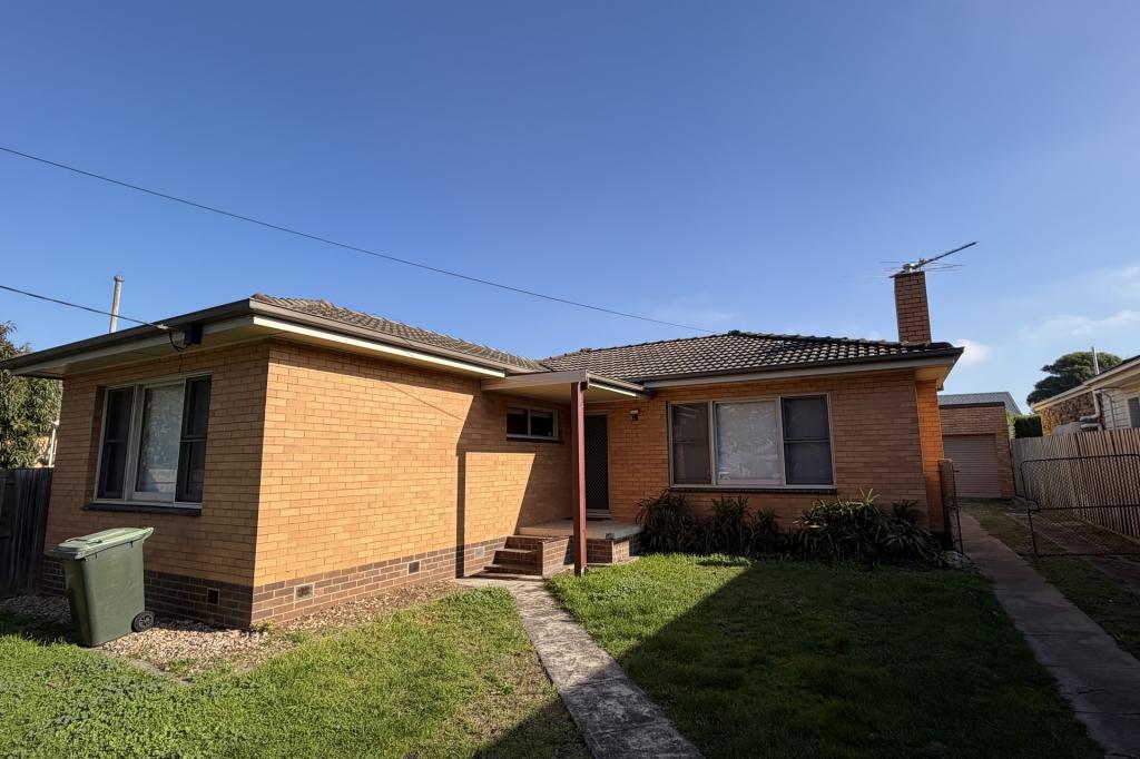 18 Mccurdy Rd, Herne Hill, VIC 3218