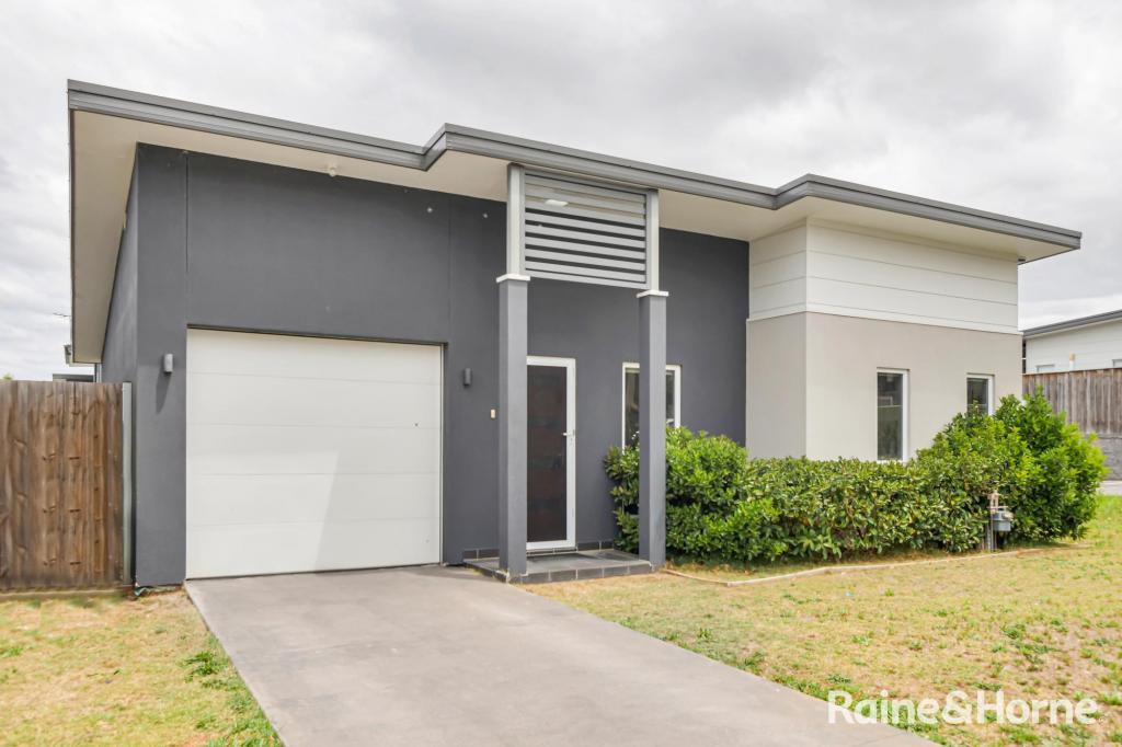 54 Atlantic Bvd, Glenfield, NSW 2167