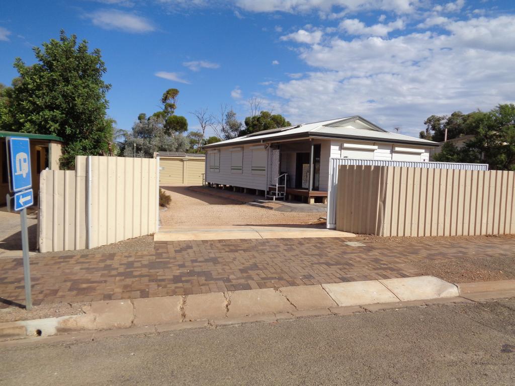 32 Railway Tce, Quorn, SA 5433