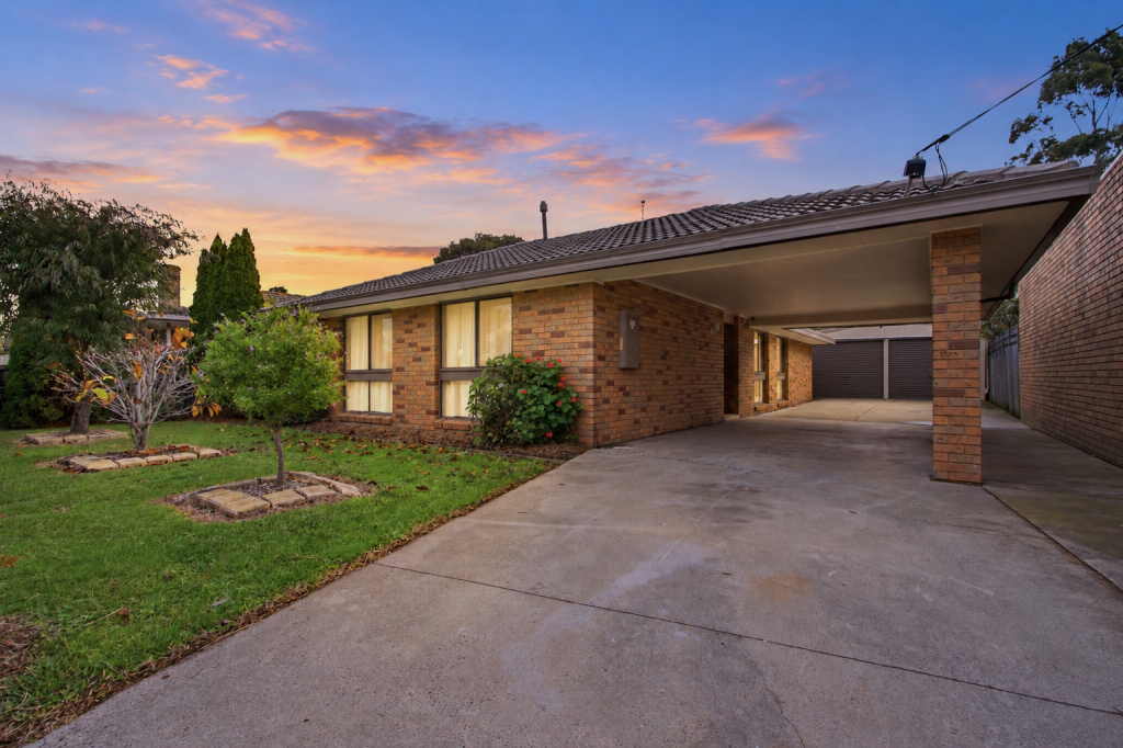 31 Waratah Dr, Morwell, VIC 3840