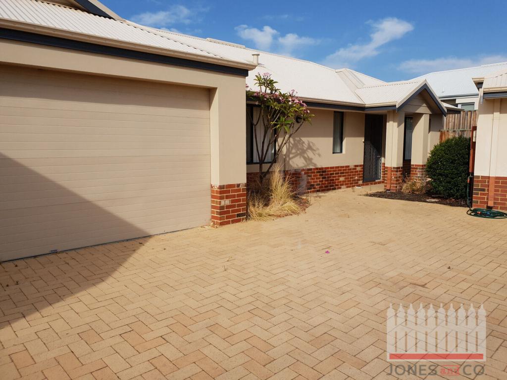 2/7 MADDEN WAY, ELLENBROOK, WA 6069