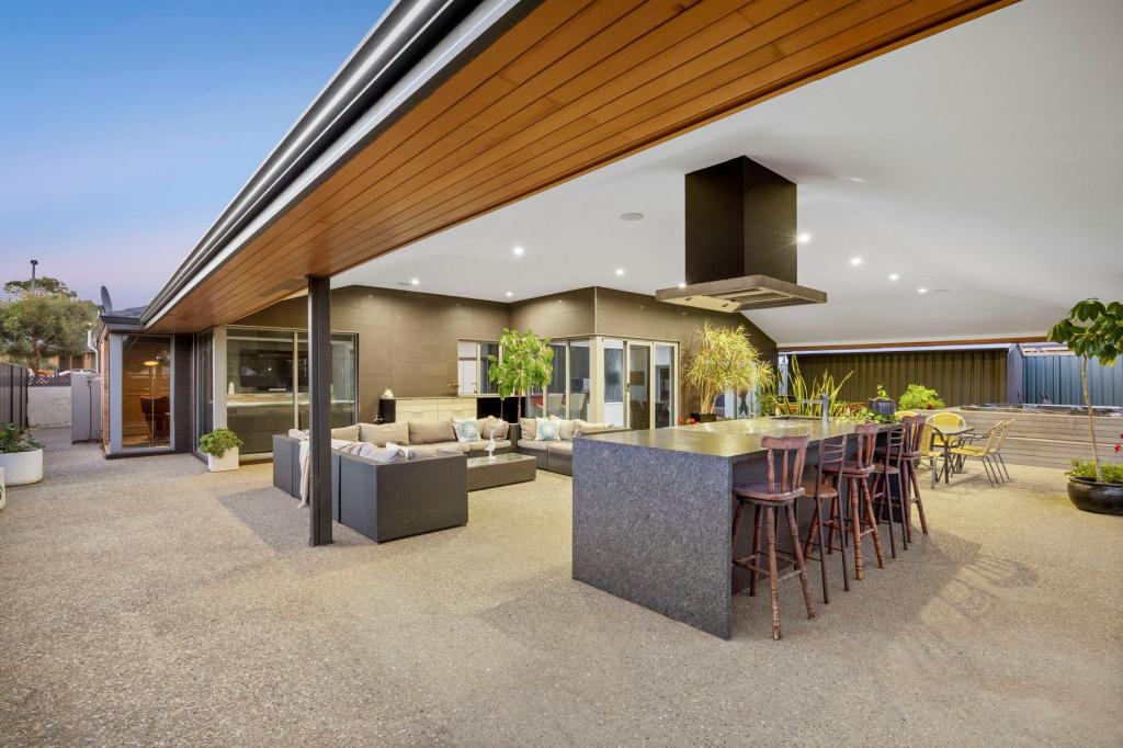 12 Southern Tce, Connolly, WA 6027