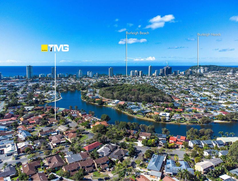 2/9 Sunbird St, Burleigh Waters, QLD 4220