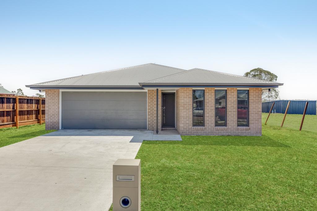 3 Cattell Cres, Pittsworth, QLD 4356