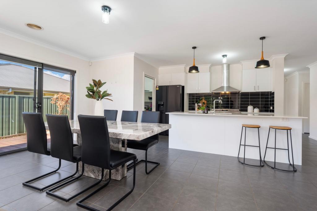 577 Chant St, Lavington, NSW 2641