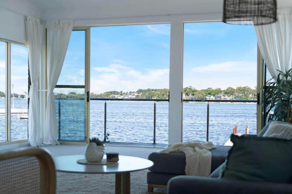 88 Sealand Rd, Fishing Point, NSW 2283