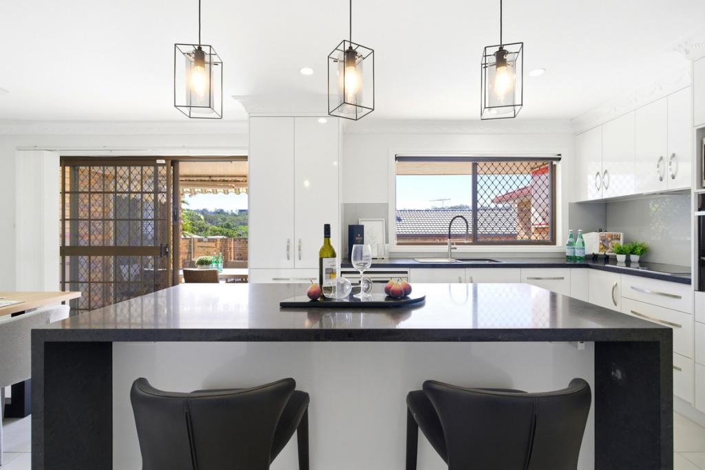 35 Estoril St, Robertson, QLD 4109