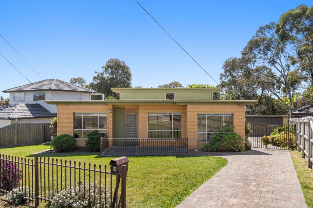 17 Lynden Gr, Mount Waverley, VIC 3149