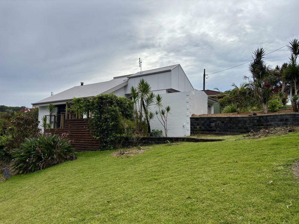 31 Elouera Dr, Sapphire Beach, NSW 2450