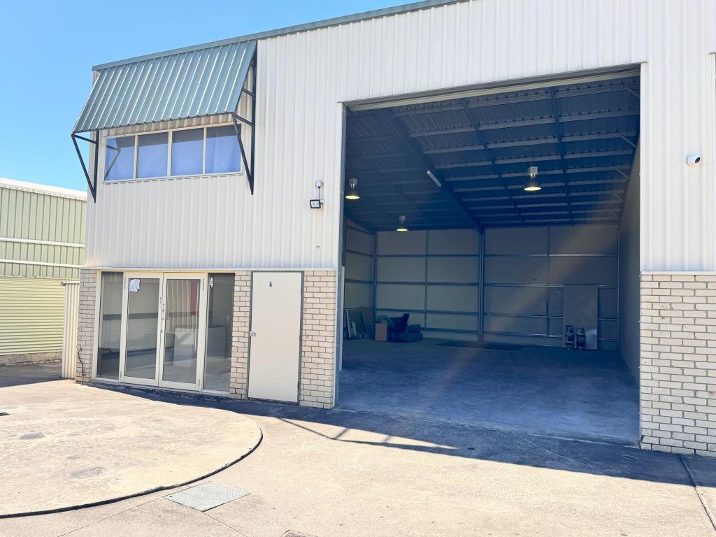 4/36 Centenary Pl, Logan Village, QLD 4207