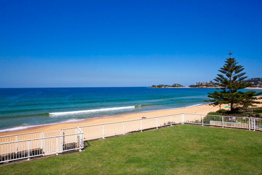 35 Ocean View Dr, Wamberal, NSW 2260