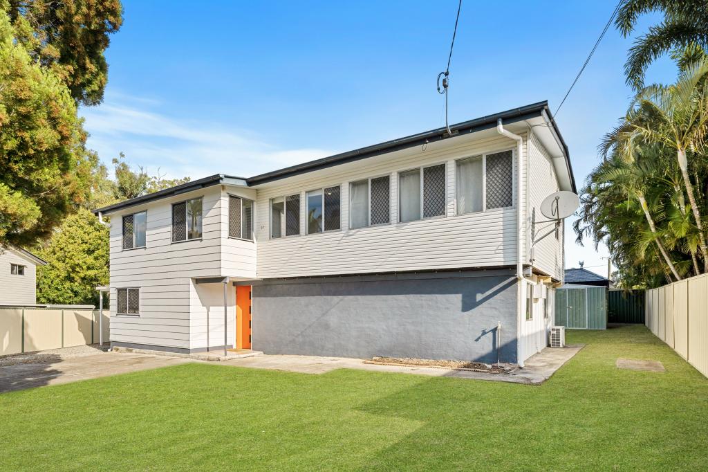 27 MACARTHUR CRES, SLACKS CREEK, QLD 4127