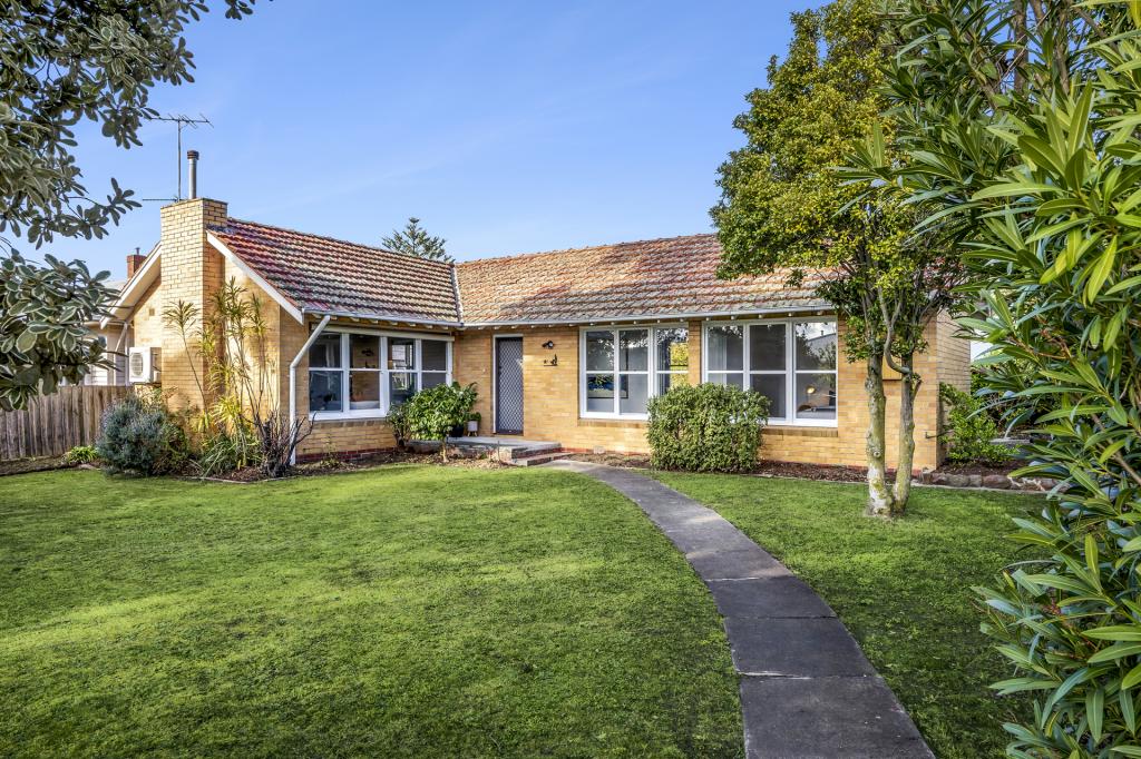 1 Purrumbete Ave, Manifold Heights, VIC 3218