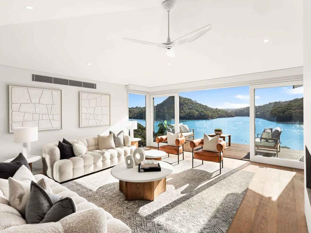 349 Edinburgh Rd, Castlecrag, NSW 2068