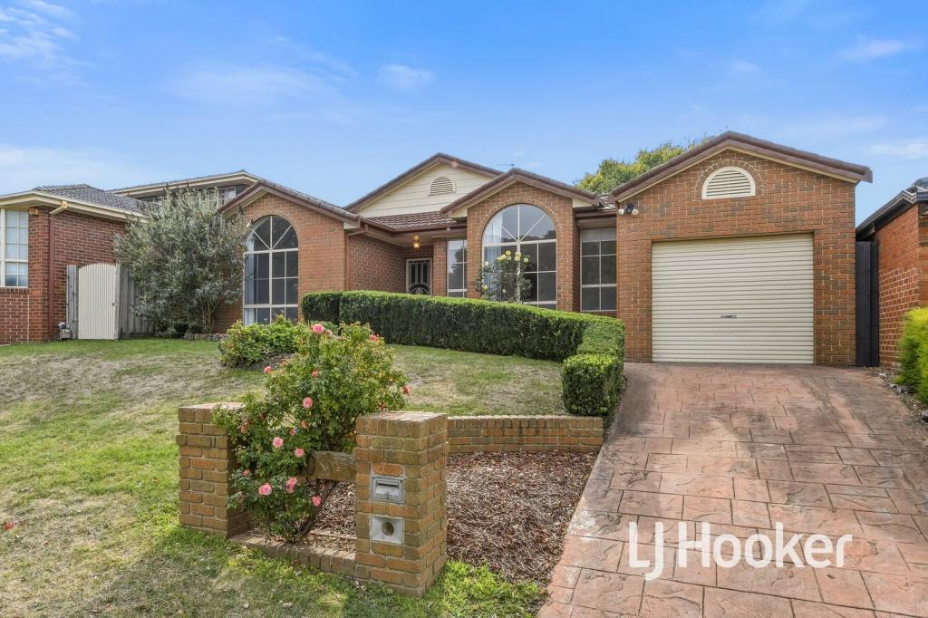 10 Mcnamara Ct, Pakenham, VIC 3810