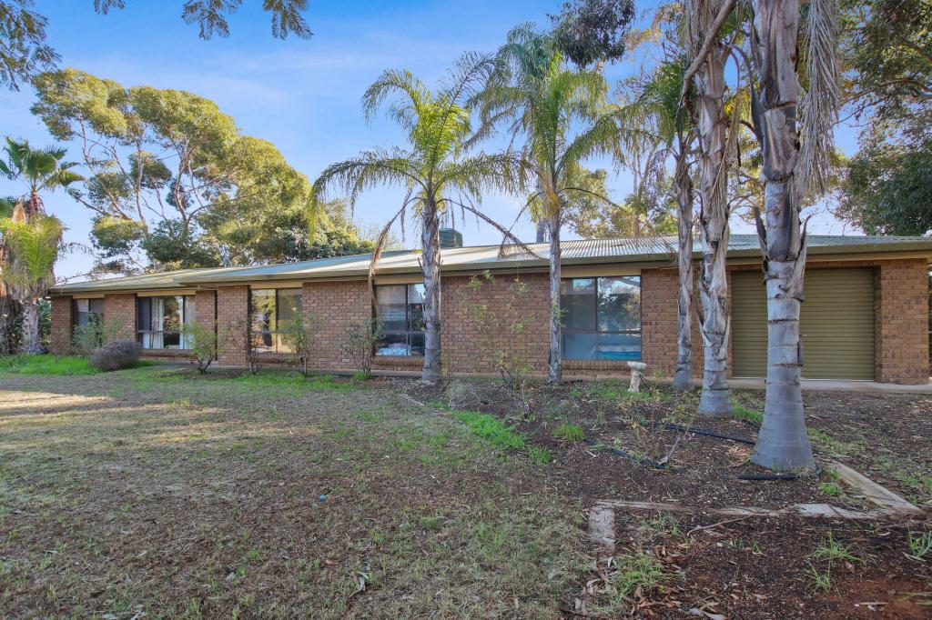 111 Vasey Rd, Waikerie, SA 5330