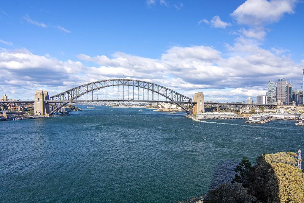 80/14 Blues Point Rd, Mcmahons Point, NSW 2060