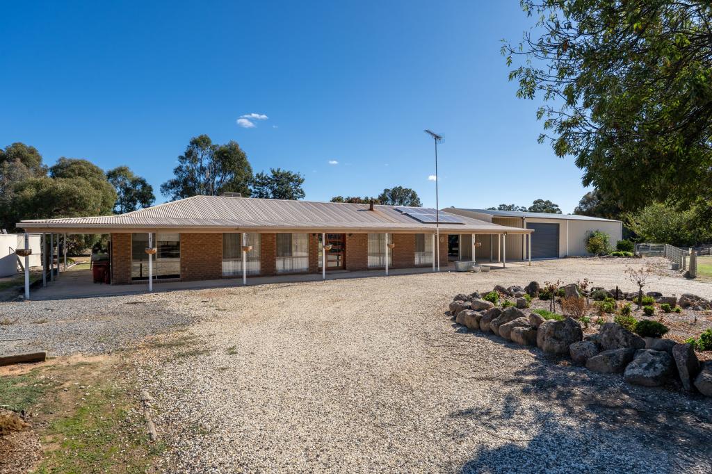 895 Northwood Rd, Northwood, VIC 3660