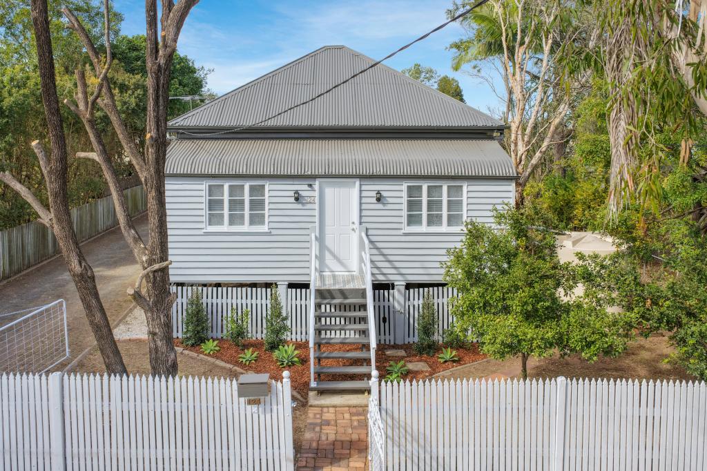 124 Thorn St, Ipswich, QLD 4305