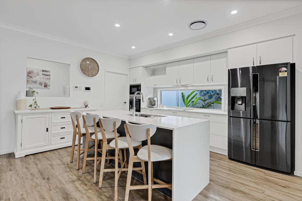 142/25 BANYA AVE, NIRIMBA, QLD 4551