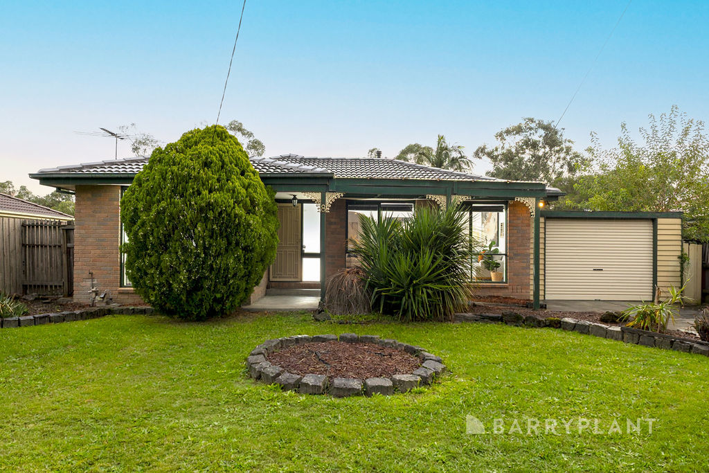 8 Avington Cres, Boronia, VIC 3155