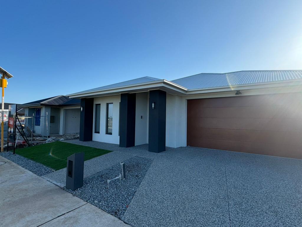 10 Brockwood St, Deanside, VIC 3336