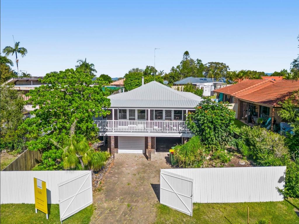 18 Merinda Ct, Southport, QLD 4215