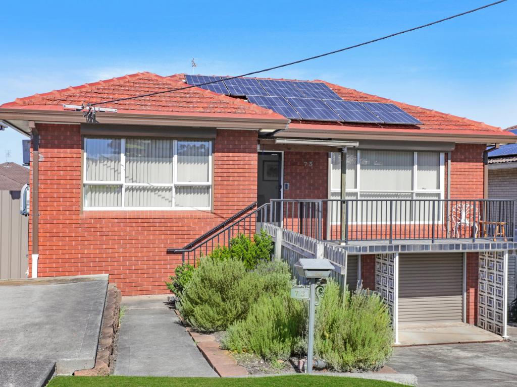 73 Heaslip St, Coniston, NSW 2500