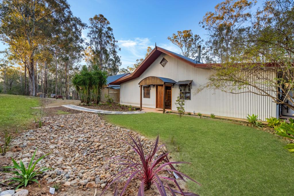 54 Durlik Rd, Pine Mountain, QLD 4306