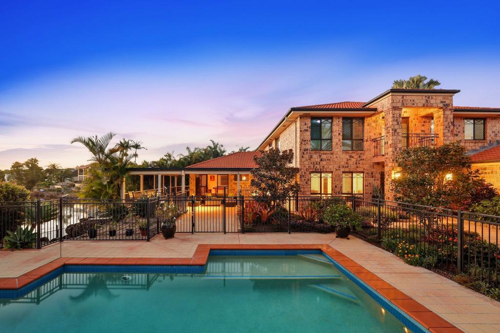 34 Beauty Point Dr, Robina, QLD 4226