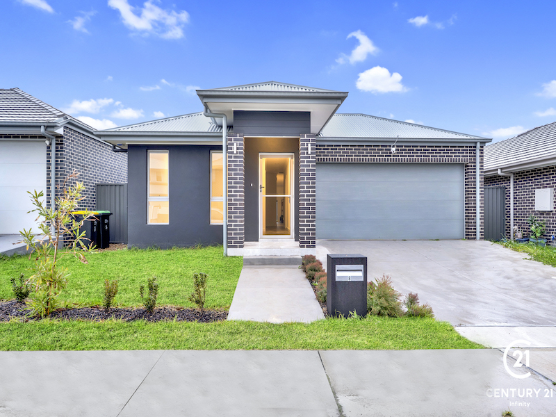8 Paling St, Werrington, NSW 2747