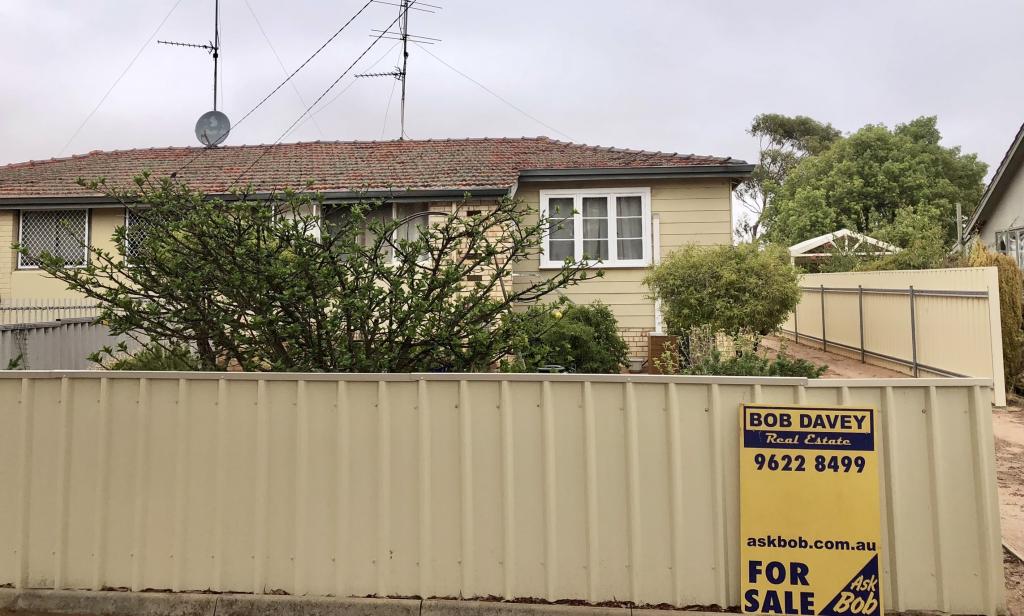 73b James St, Goomalling, WA 6460