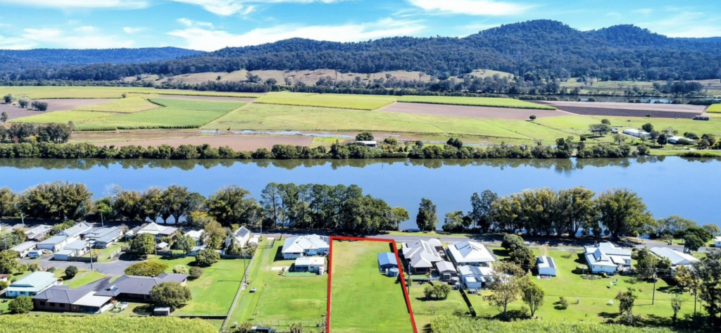 220 Chatsworth Rd, Chatsworth, NSW 2469