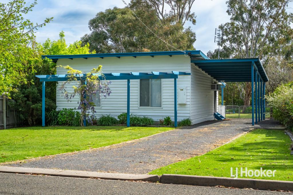 135 Bay Rd, Eagle Point, VIC 3878