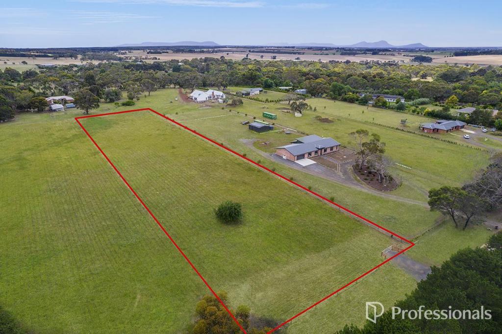 Lot 4/26-50 Kinnanes Rd, Hamilton, VIC 3300