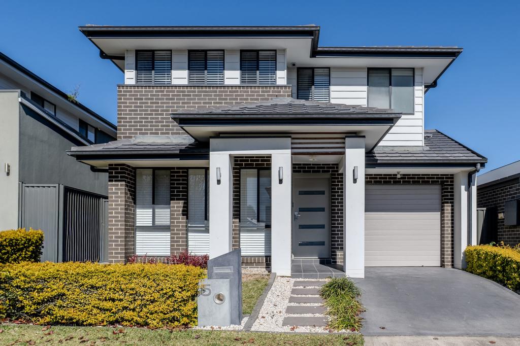 5 Lieutenant St, Jordan Springs, NSW 2747