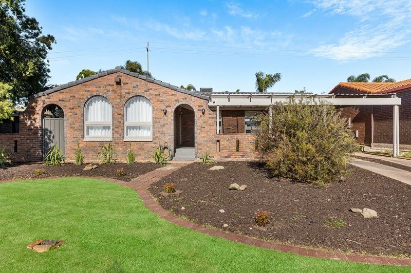 4 Roberts Cres, Hope Valley, SA 5090