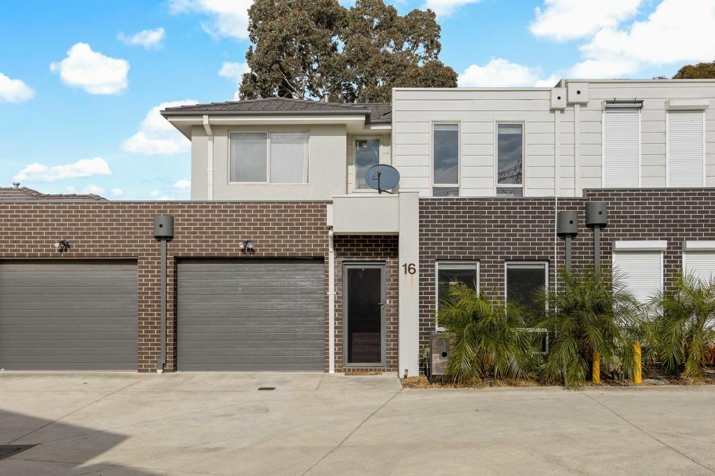 16 KANGAROO PAW CT, TAYLORS LAKES, VIC 3038