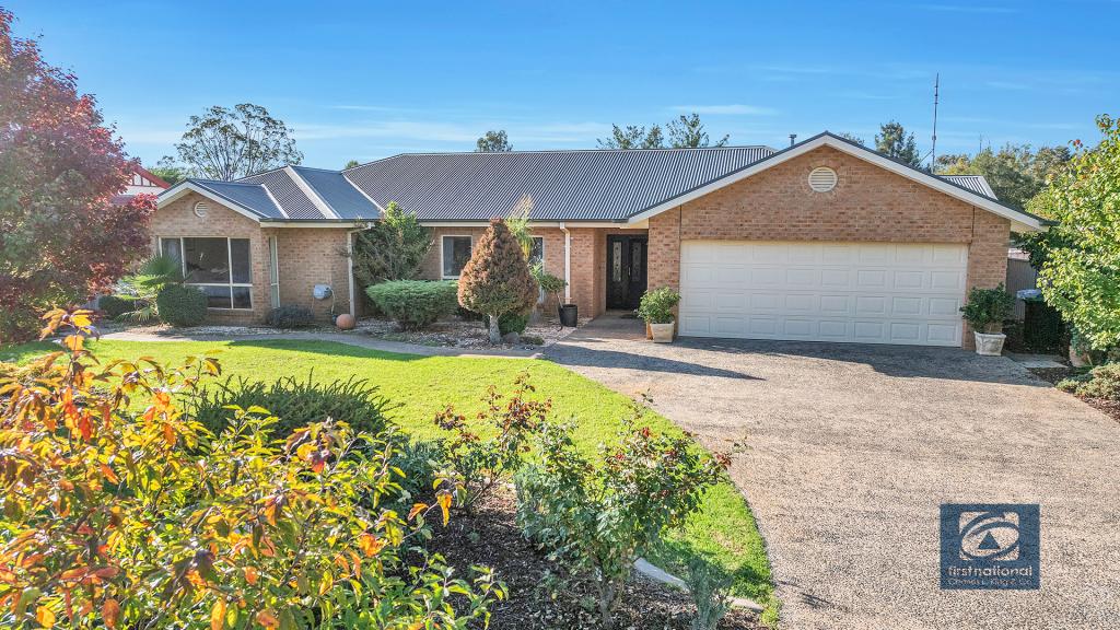 44 KINGFISHER DR W, MOAMA, NSW 2731