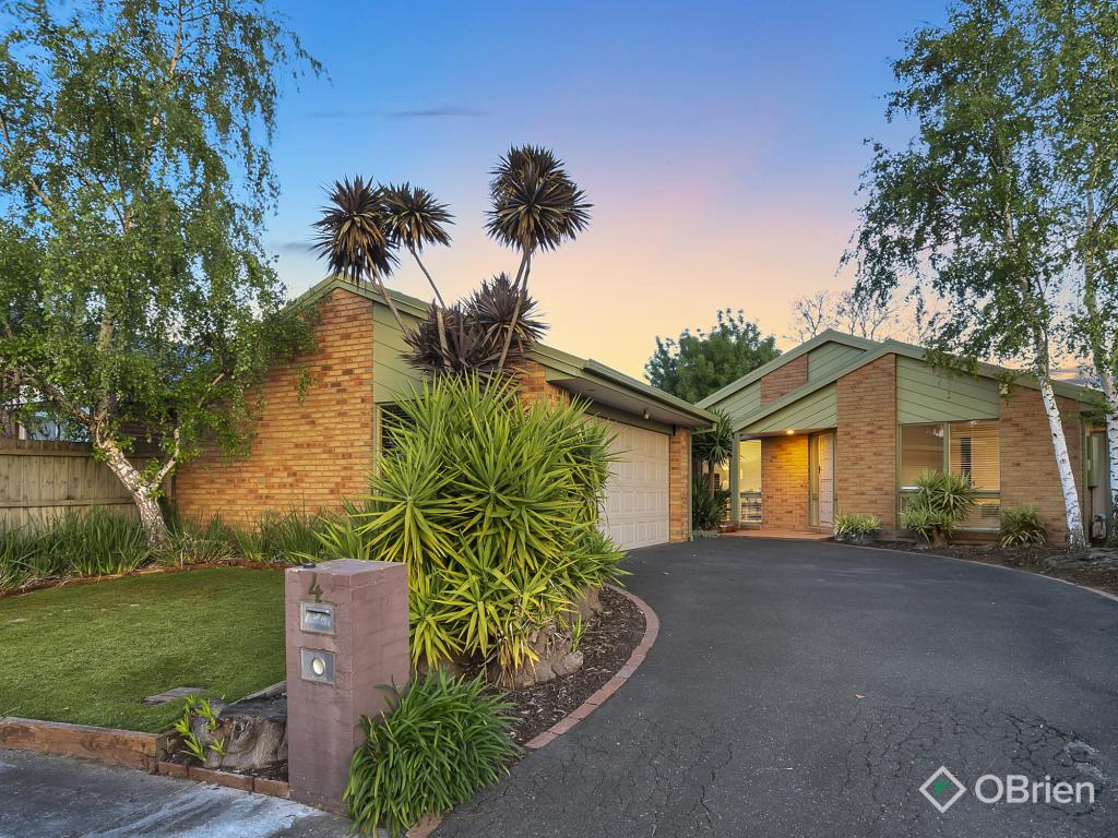 4 Barber Ct, Berwick, VIC 3806