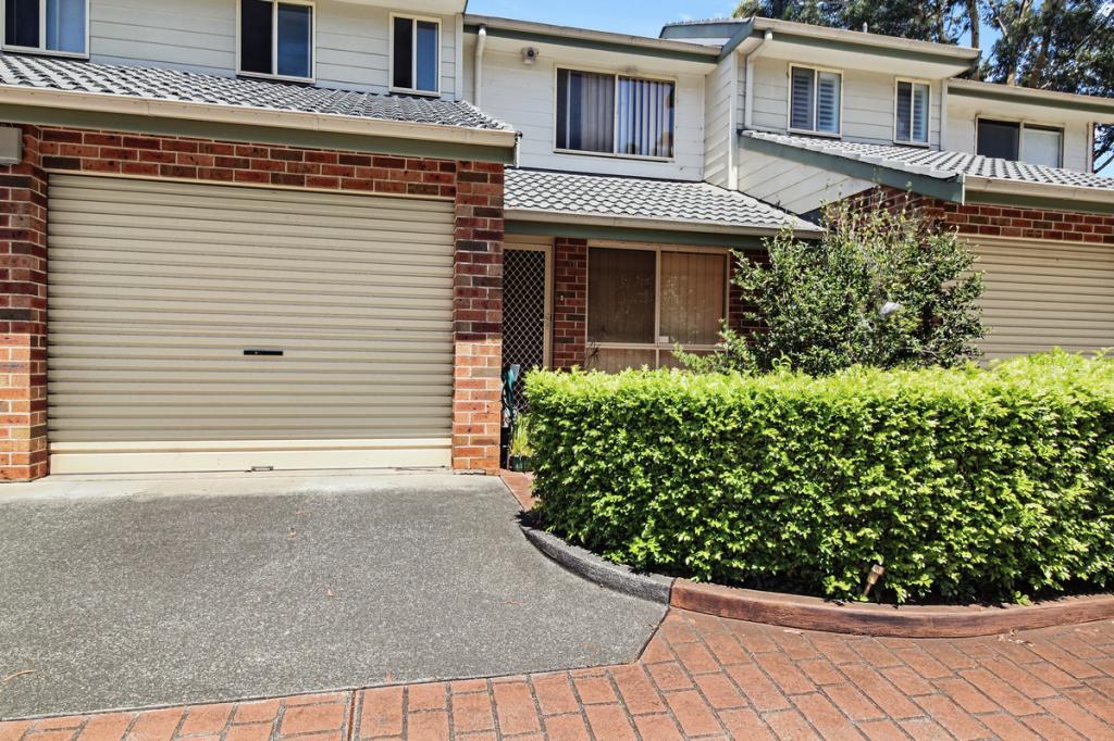 11/6a Milne Cres, Coniston, NSW 2500