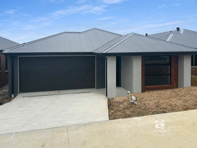 21 Bottlebrush Way, Lucknow, VIC 3875