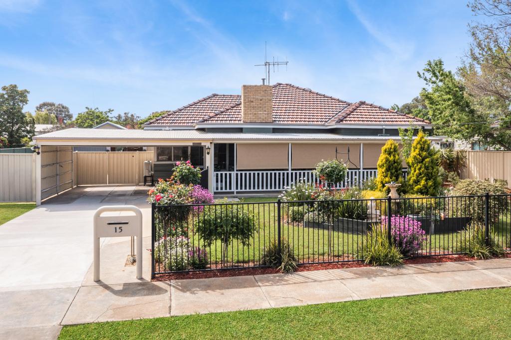 15 Hopetoun St, Rochester, VIC 3561