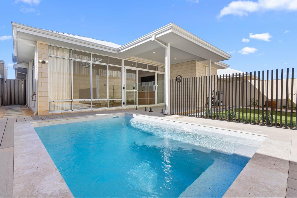 11 Portofino Loop, Coogee, WA 6166