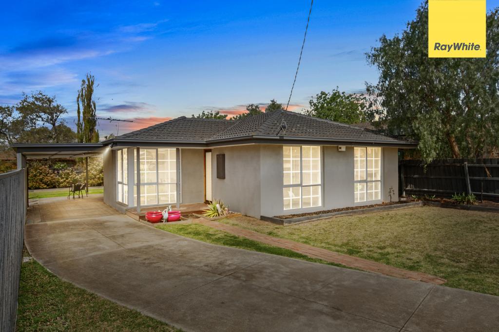 3 Morshead St, Melton South, VIC 3338