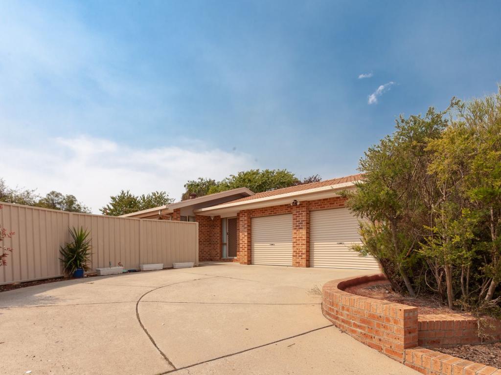 8 Iredale Pl, Gordon, ACT 2906
