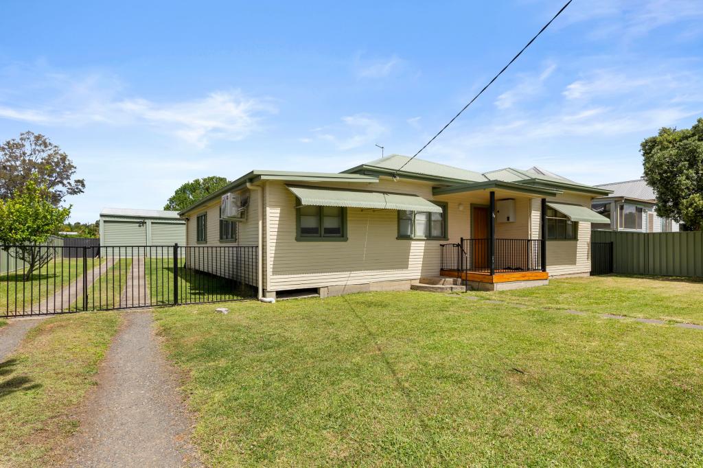 24 Railway St, Taree, NSW 2430