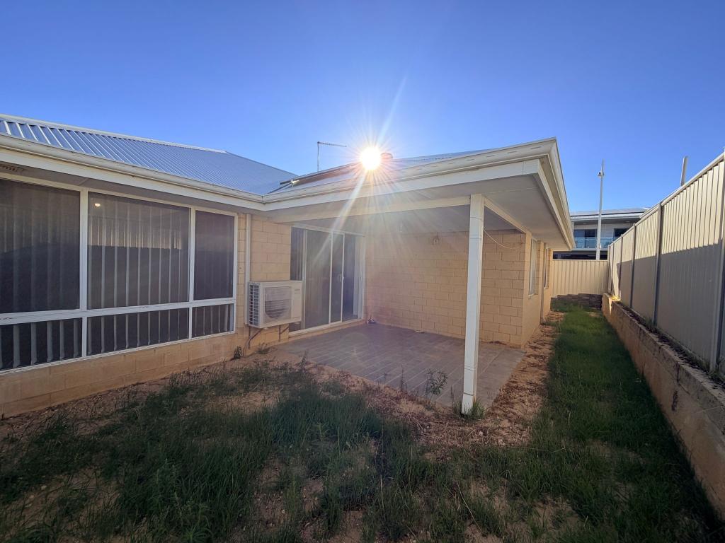 32 Mcgiffen Ave, Alkimos, WA 6038