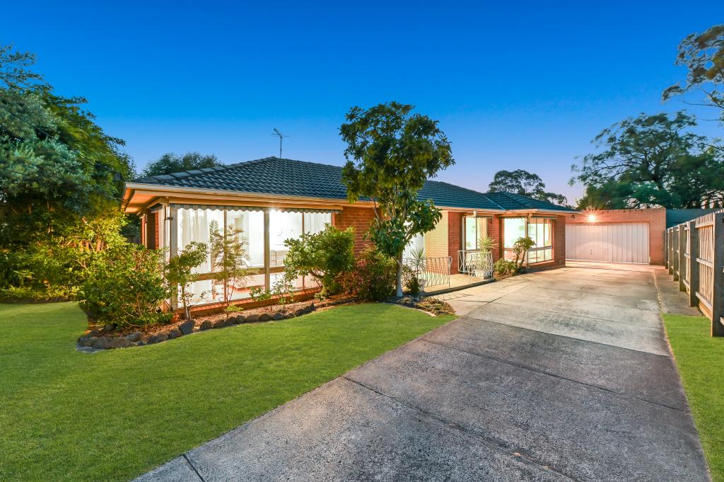 27 Mantova Dr, Wheelers Hill, VIC 3150